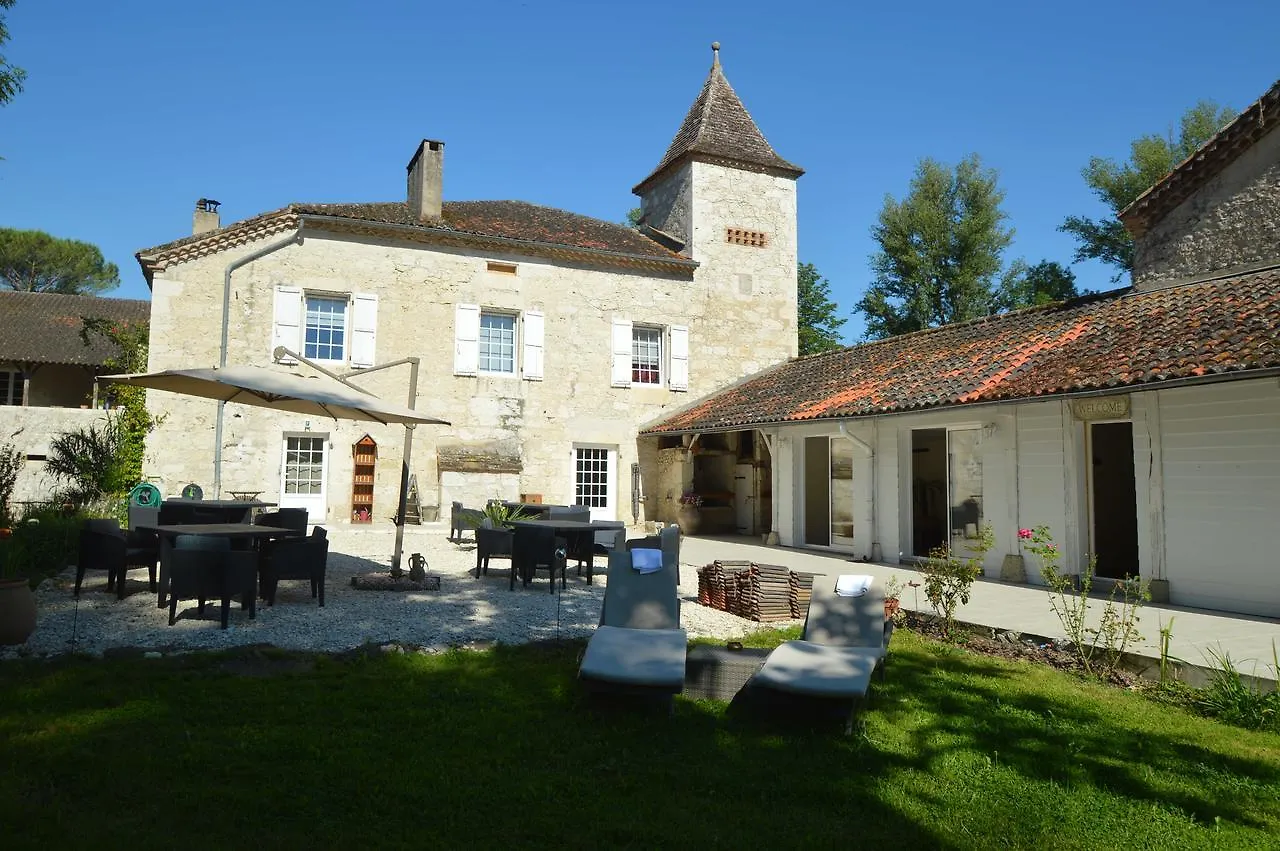 Moulin De Jouenery Et Spa Brassac  Guest house